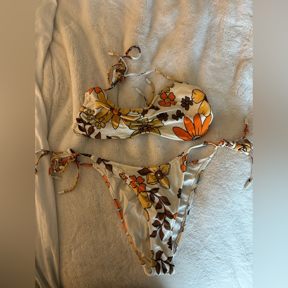 floral triangl swimsuit